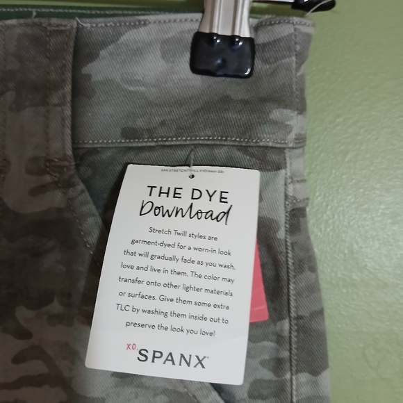 SPANX Stone Wash Camo PrintPull On Jean-ish Leggings Pants Ankle Size Small - Picture 15 of 16